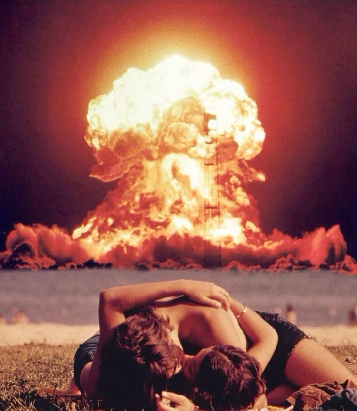 Love bombing : 17 phrases qu’il dit au début… et ce que ça cache VRAIMENT